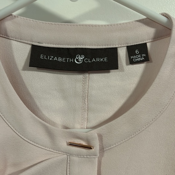 New Elizabeth Clark. Button down Lt. Pink blouse - Picture 2 of 4